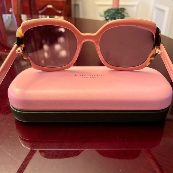 Prada Black/Pink Acetate Angular Oversized Sunglasses SPR16U - Picture 5 of 7